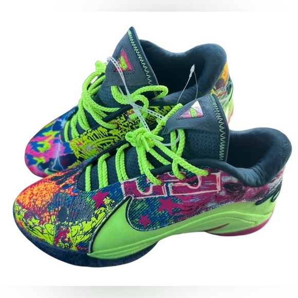 NWT Nike LeBron XXII 22 BW Bryce\'s World Blustery Fireberry Nby HV8451-400 main image 10